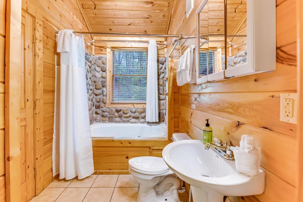 Smoky Bears Den Villa Sevierville Exterior photo